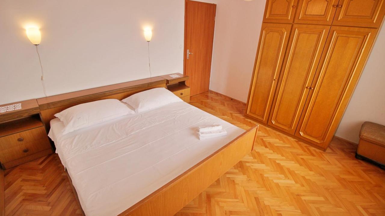 אומיס Apartment Ora מראה חיצוני תמונה