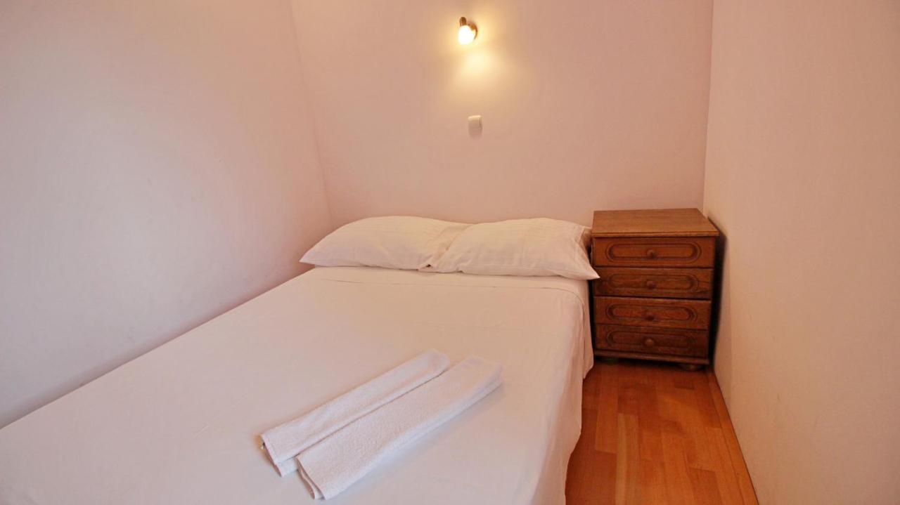 אומיס Apartment Ora מראה חיצוני תמונה