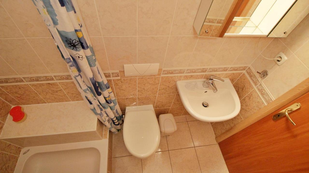אומיס Apartment Ora מראה חיצוני תמונה