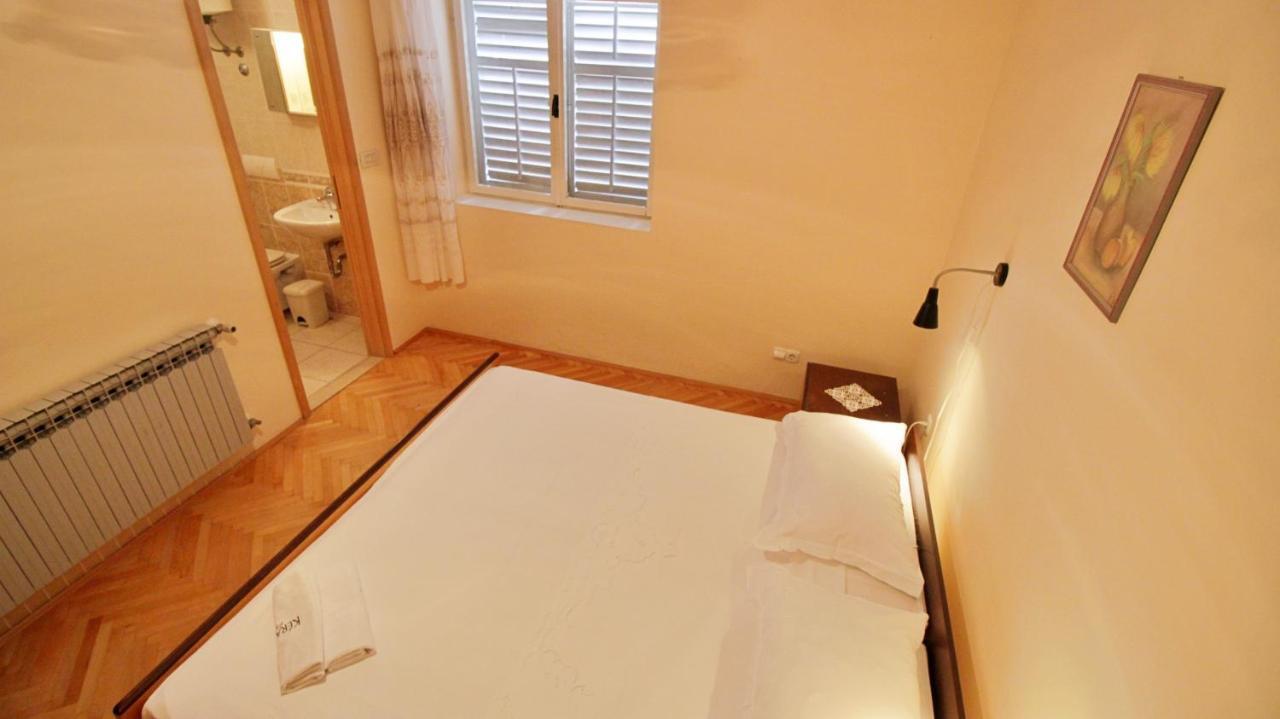 אומיס Apartment Ora מראה חיצוני תמונה